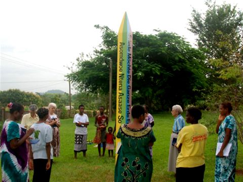 school-in-west-africa-peace-pole-group